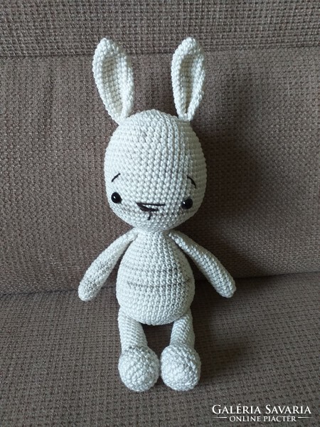 Crochet bunny, can be dressed up