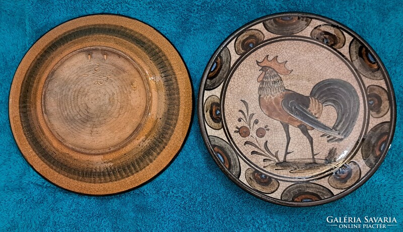 Pair of wall plates with roosters (m4419)