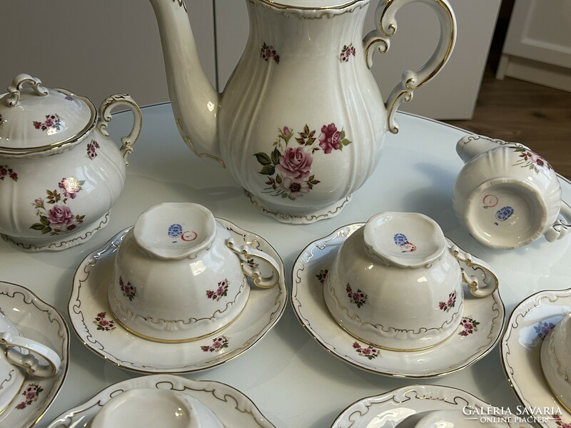 Zsolnay gold feathered 6-person porcelain tea set with rose pattern