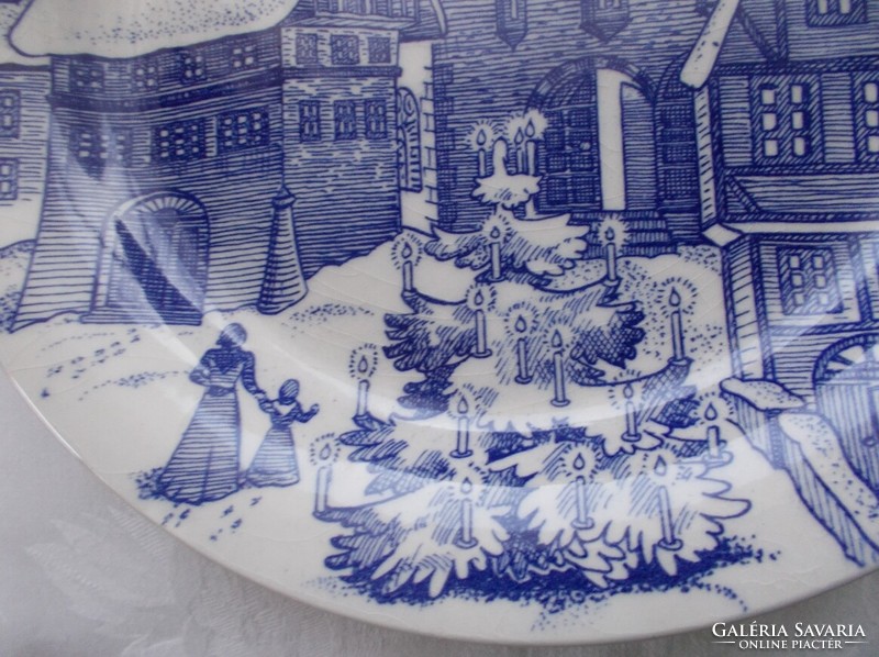 Christmas decorative plate with a pine tree pattern, ironszone tableware plate with a cityscape pattern