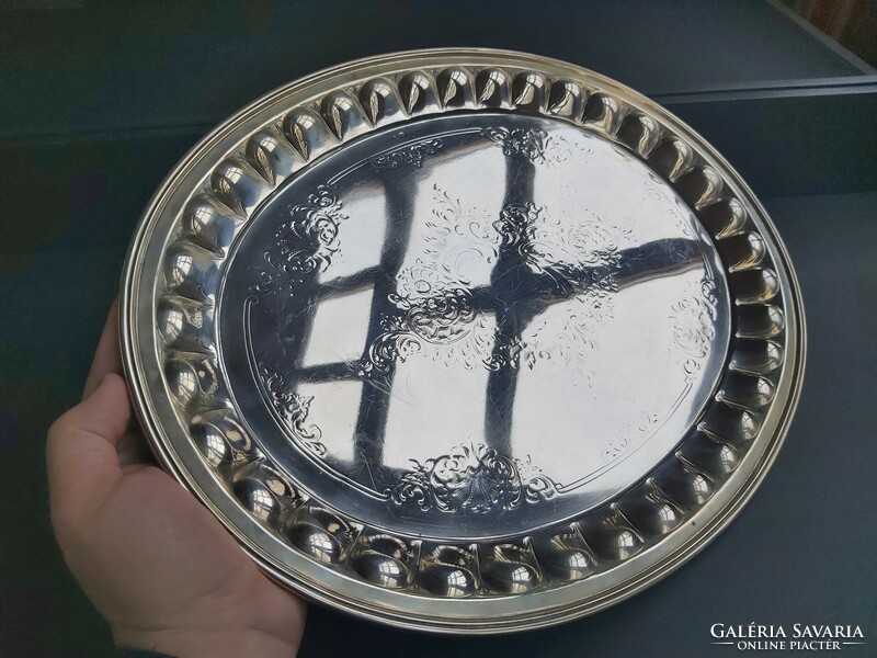 Silver oval tray, 981g - with engraved historicizing decoration