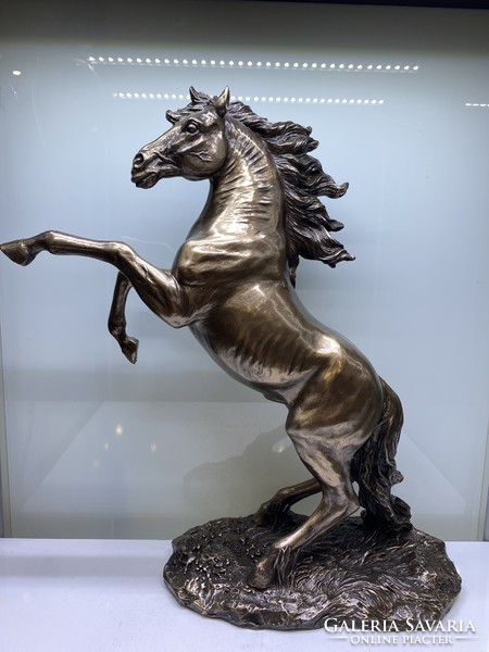 Bronzirozott ló szobor 31cm