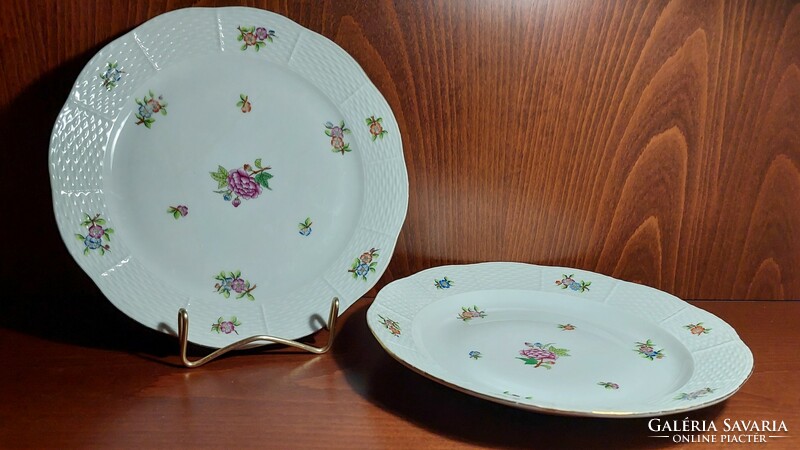 For creative purposes, Herend porcelain plate with a hairline crack, price per piece