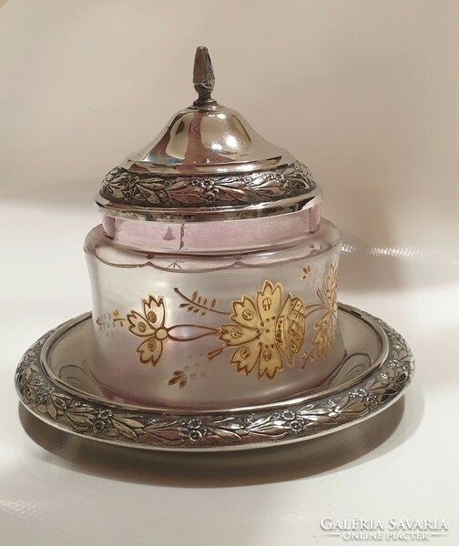 Offering Viennese art nouveau silver-plated bonbons, candies, sweets and biscuits