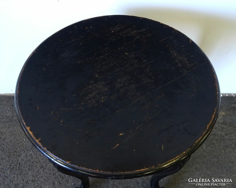 1Q153 Régi fekete szalonasztal körasztal 78 x 73 cm