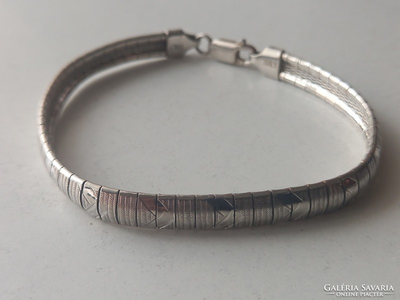 Women's silver bracelet (17.7cm)