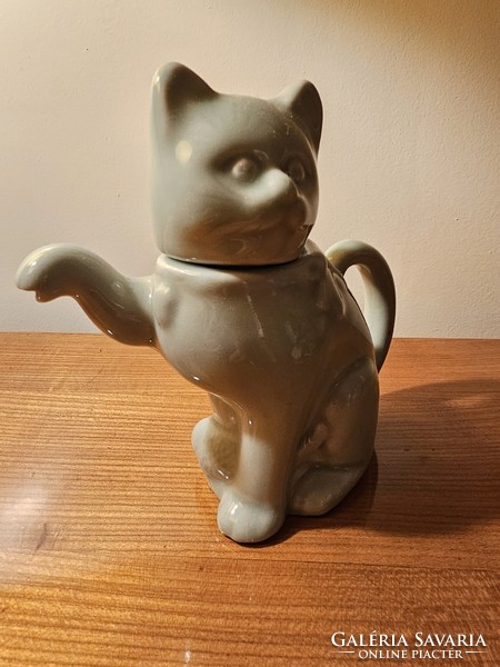Chinese tea pot (cat, kitten)