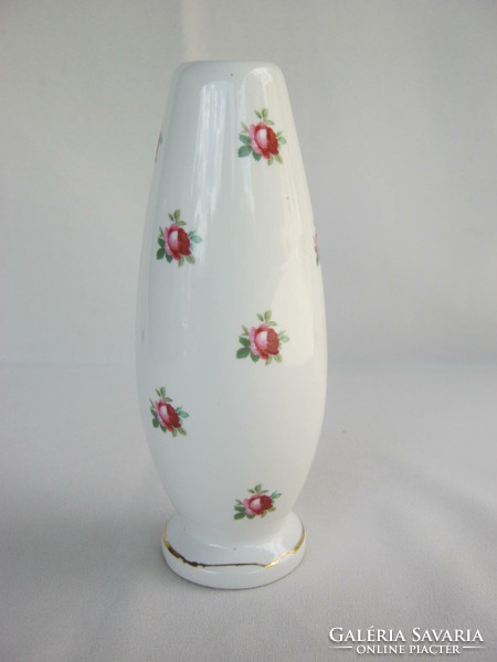 Aquincumi porcelán rózsás váza