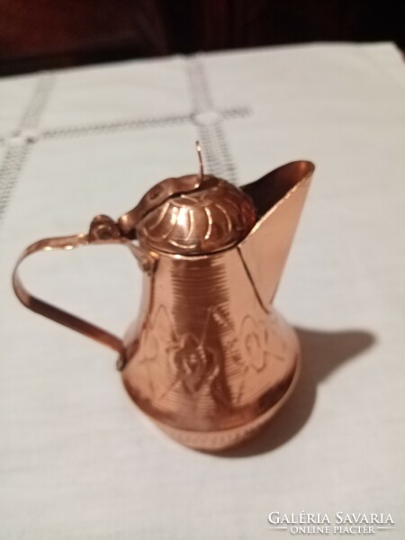 Albanian red copper pouring / jug 11 cm high