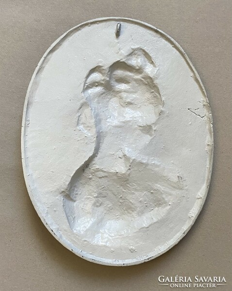Painted metal female bust oval wall picture relief 26 x 34 cm