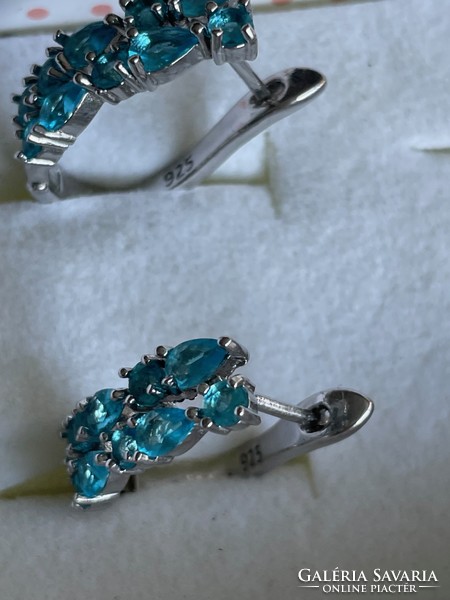 New beautiful turquoise stone 925 st. Silver earring