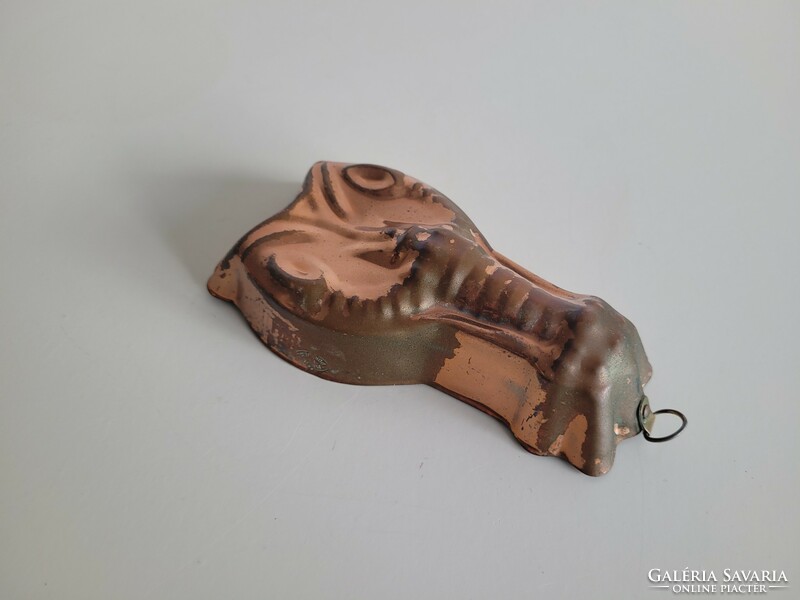 Old copper crab-shaped baking dish wall decoration