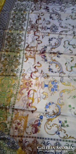 Beautiful Italian silk brocade bedspread with baroque floral pattern and putto angel