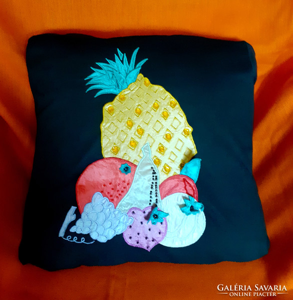 Beautiful fruity decorative pillow. 38X38 cm
