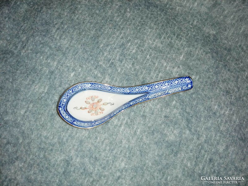 Chinese rice grain porcelain spoon (a4)