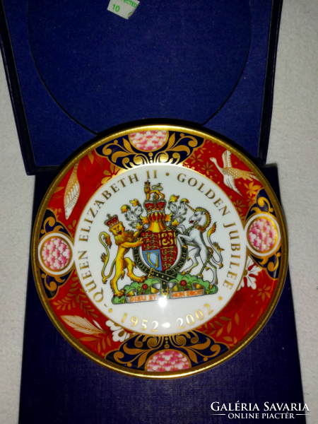 II. Erzsébet angol királynő megkoronázásának 50.-k évfordulóára kiadott  porcelán gyűrűtartó tálka