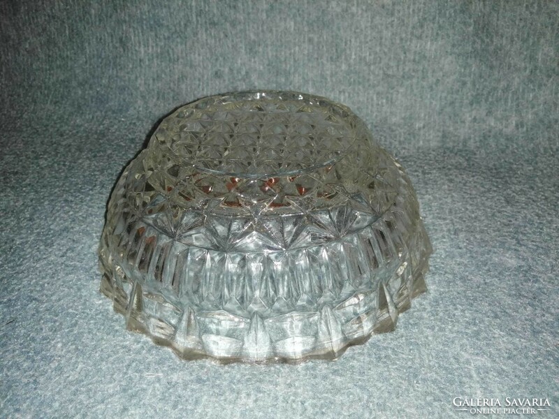 Thick glass serving bowl, table center (a4)