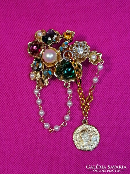 Brooch with mineral stones (1111)