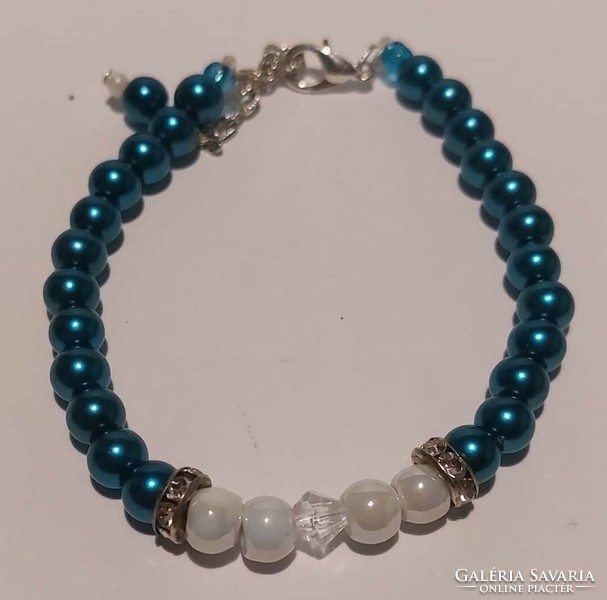 Metallic blue and white pearl women's bracelet