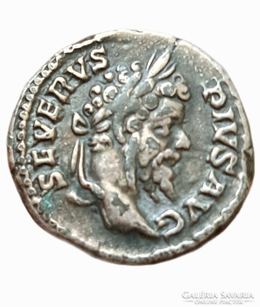 Septimius Severus 193-211 Denar, Róma, Jupiter & sas, Római Birodalom