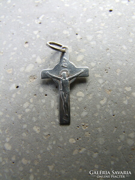 Small silver cross (231215)