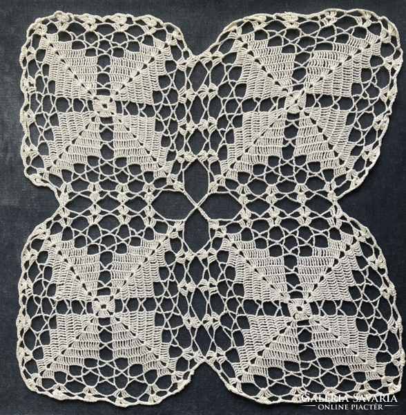 Crochet lace tablecloth 30x30 cm