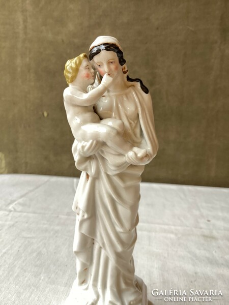 Szűz Mária a kisdeddel antik porcelán szobor 20 cm.