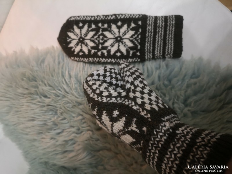 Hand-knitted gloves, Norwegian pattern, vintage, wool