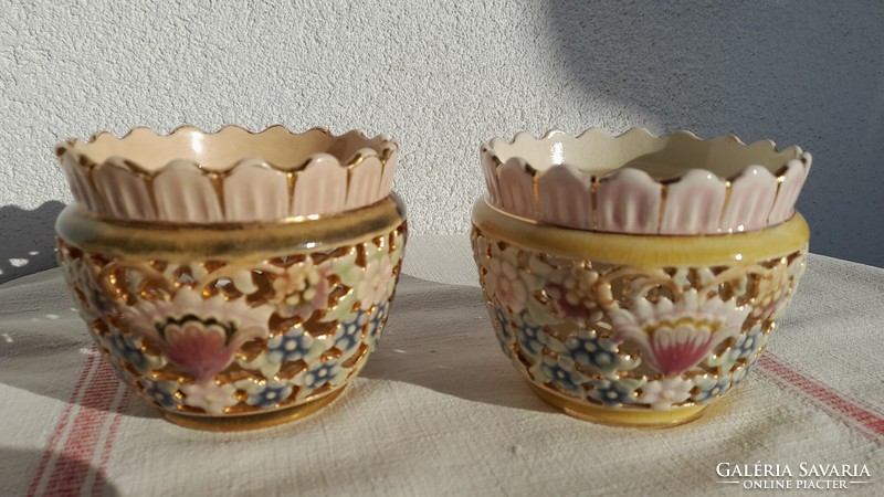 Pair of Zsolnay antique openwork decorative ceramic bowls, 1880s
