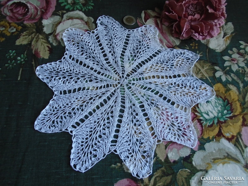 28 cm diam. Art Nouveau knitted tablecloth.