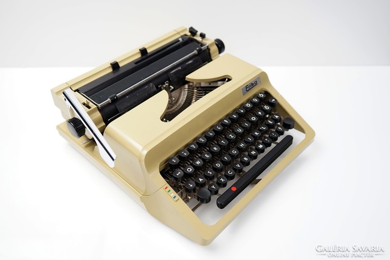 Mid century East German Erika Robotron typewriter / old / retro