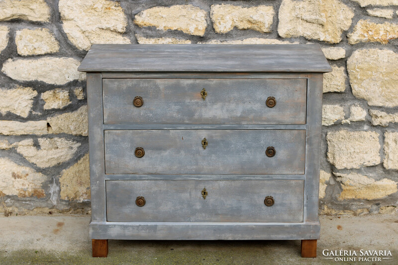 Antique unique renovated sublot chest of drawers