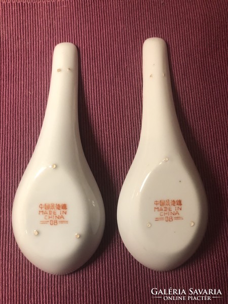 Chinese porcelain rice grain spoon, 2 pcs