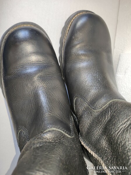Ugg sheepskin boots - size 39