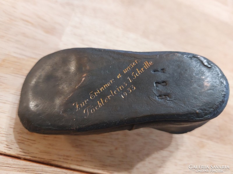 (K) Kis fém cipőcske 1933-ból