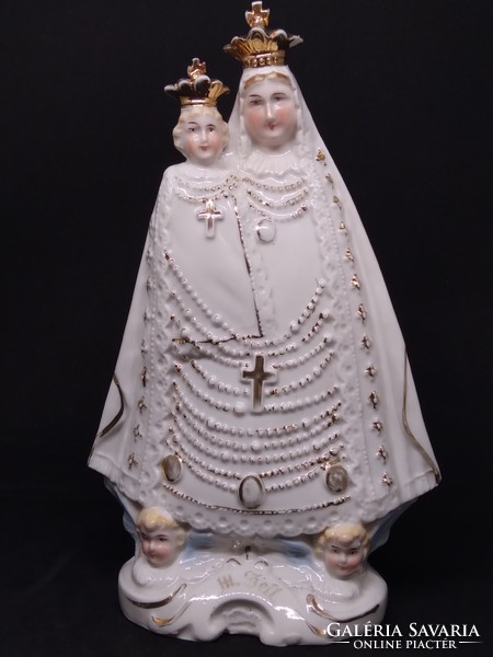 Grace object, grace statue with the inscription Maria zell