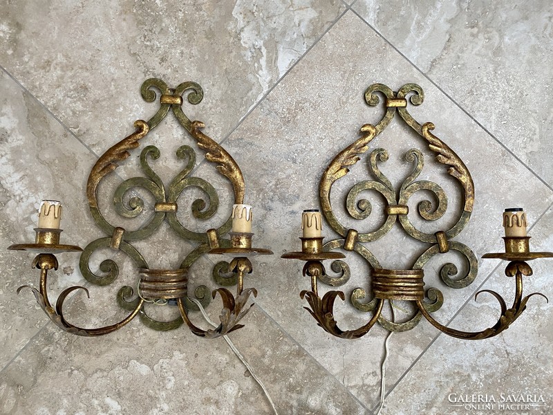 Impressive neo-baroque wall arm in a pair