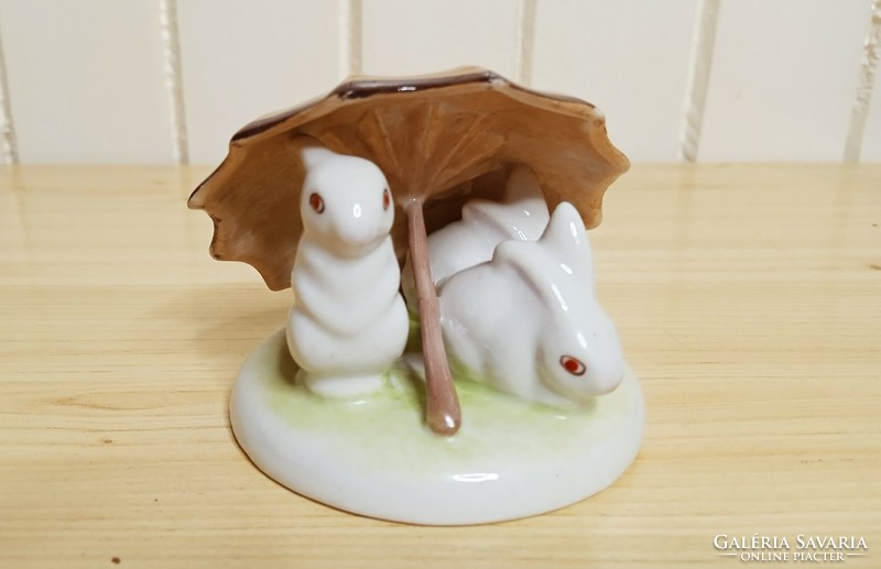 Bunny with umbrella, Köbánya porcelain factory, 1960s