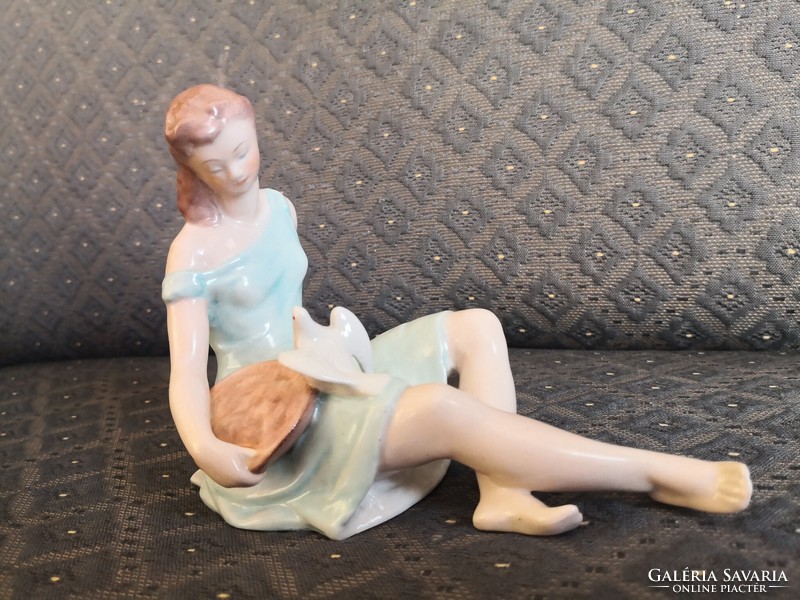 Lifelike Cinderella with a dove rushing to her aid, drasche porcelain