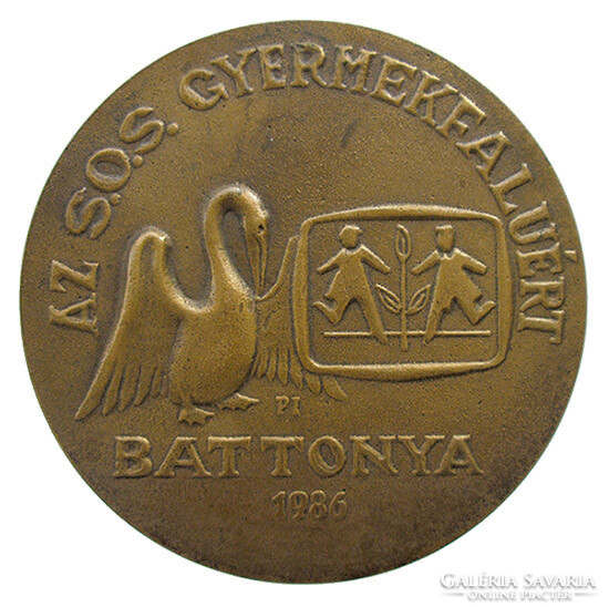 The s.O.S. Children's village baton 1986 commemorative medal