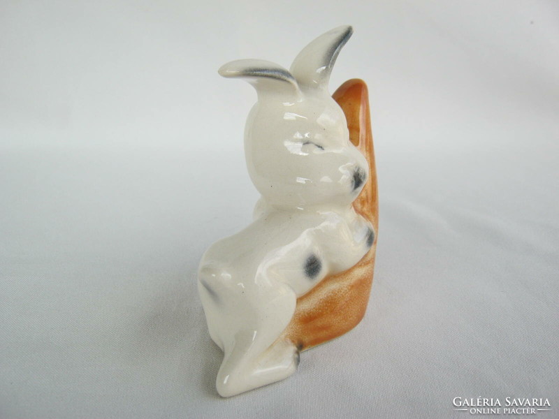 Ceramic figurine with bunny beets