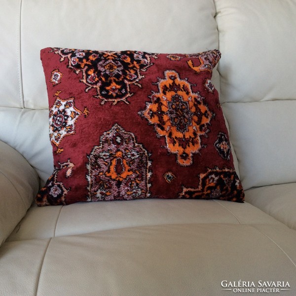 Seat cushion gift with decorative cushion