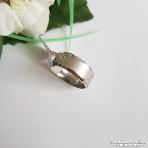Brand new, silver, rounded edge, wedding ring with masonic symbol - usa 8 / eu 57 / ø18mm