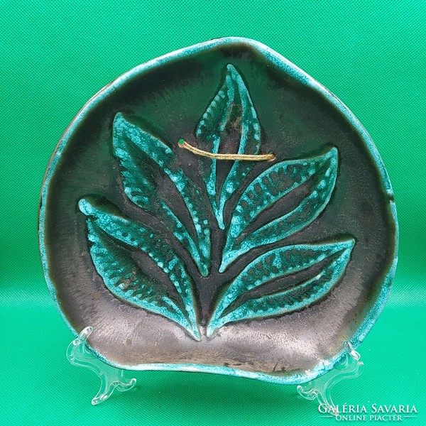 Retro ceramic leaf-shaped wall decoration