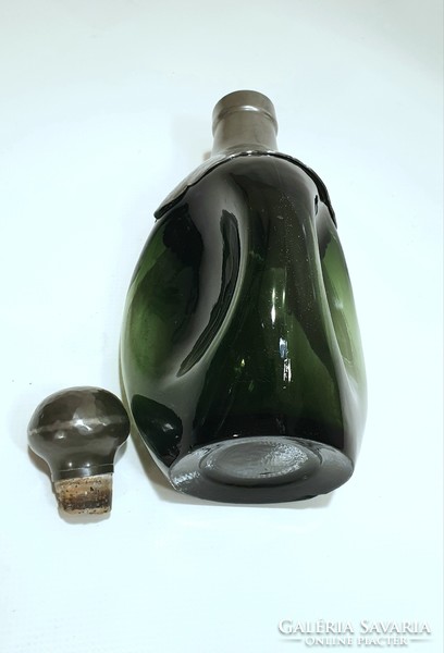 GERO - Gerog Nilsson Art deco zöld üveg, ezüstözött ón szerelékkel, (whisky, pálinka, bor)