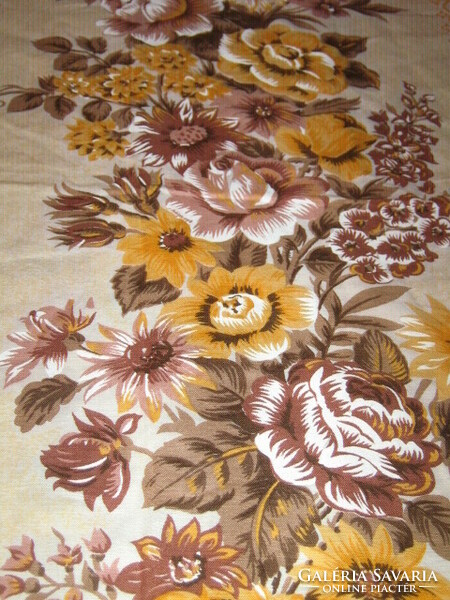 Cute vintage style floral pillowcase