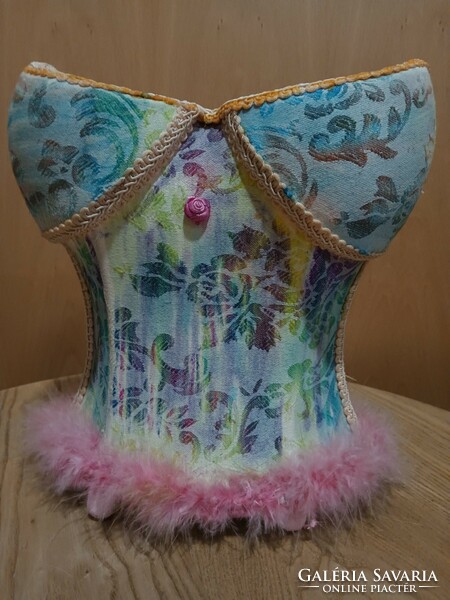 Modern table lamp in the shape of a bohemian corset is negotiable