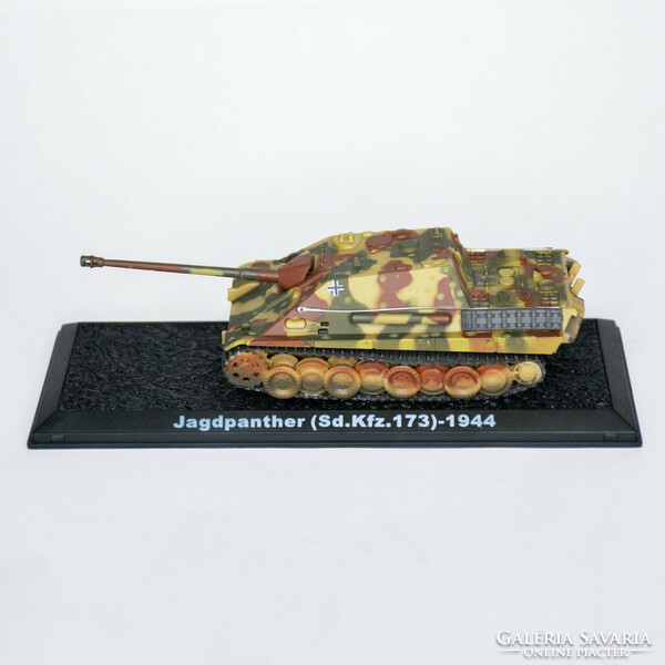 Jagdpanther (Sd.Kft.173) - 1944, 1:72 öntött modell