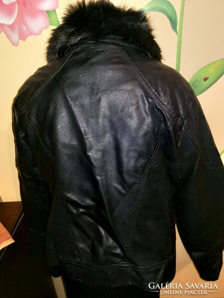 Fekete bőr női kabát  nagy méretű