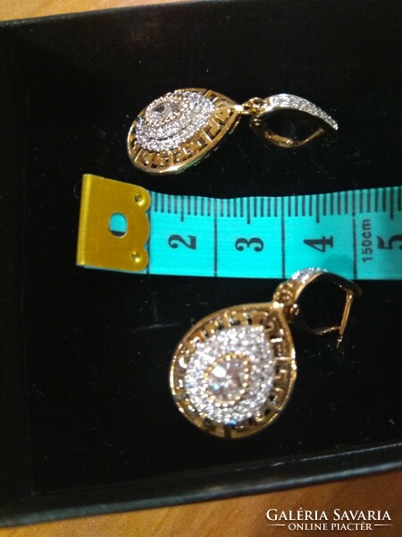 Egyptian earrings gold plated with sparkling precious stones